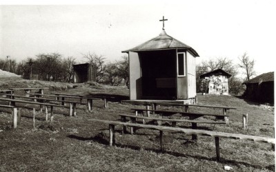 Kapliczka do odprawiania Mszy Św. w Bziance (1976)